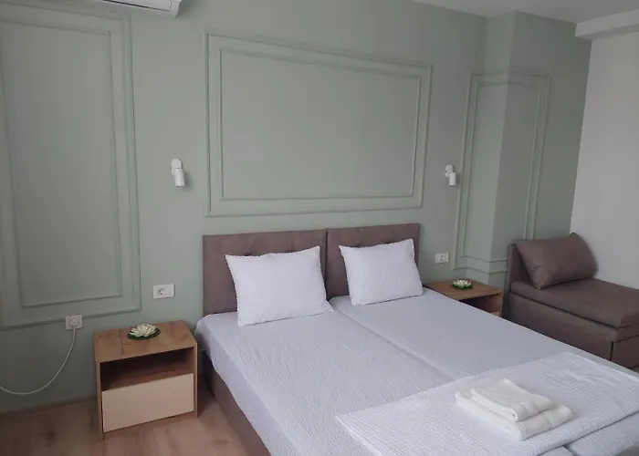 Lotos Apartments
